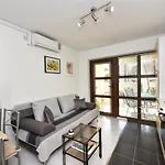 Lovely Apartment In The Groundfloor