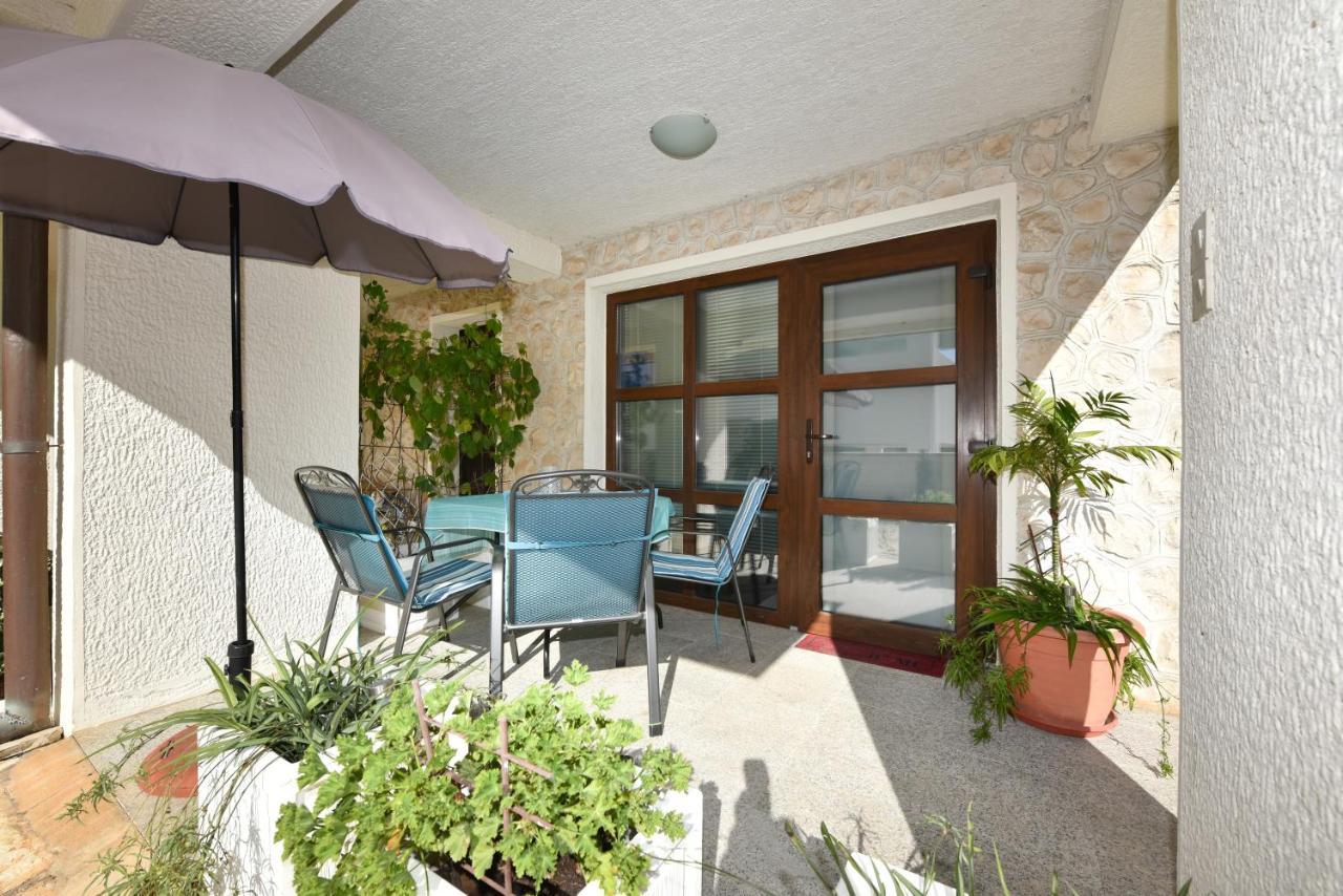 Lovely In The Groundfloor Apartament *