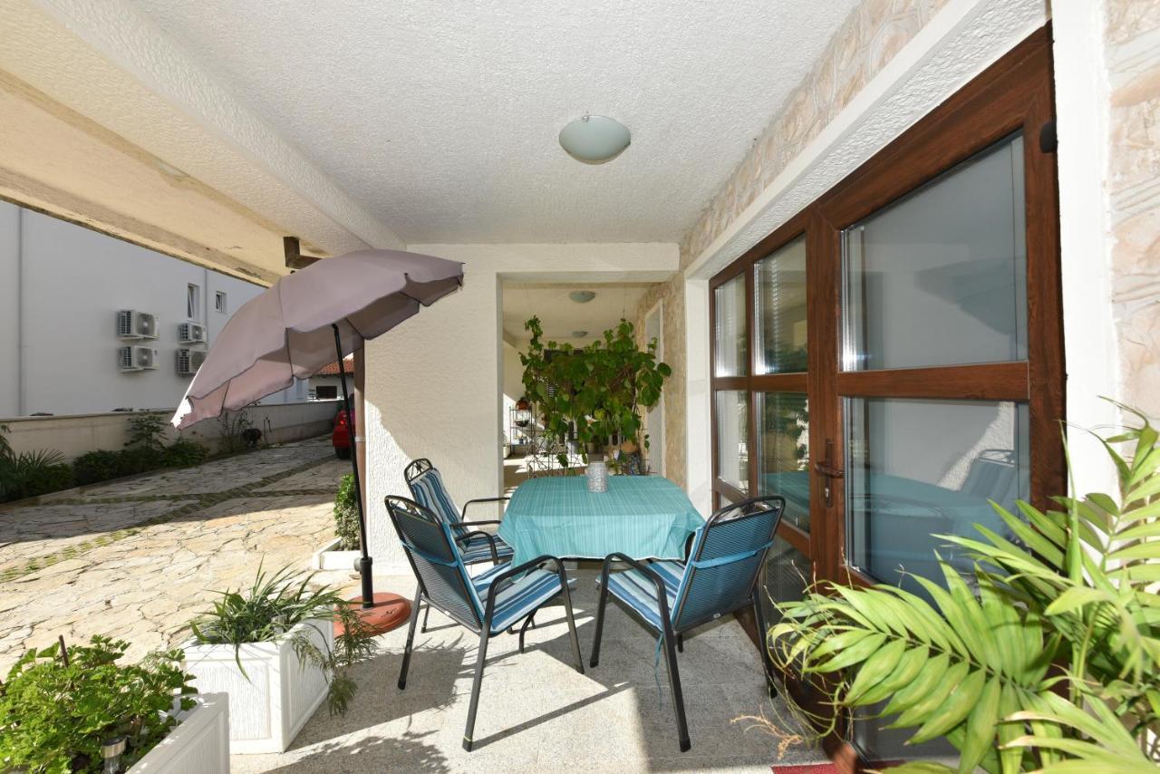 Lovely In The Groundfloor Apartment
